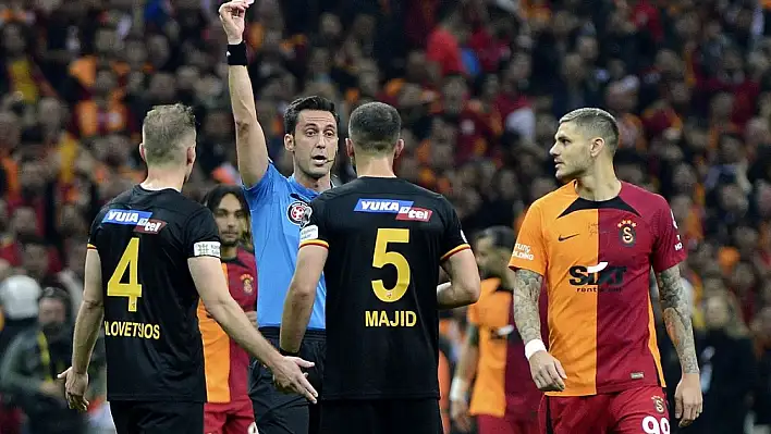 Hosseini bu sezon ilk kez kızardı