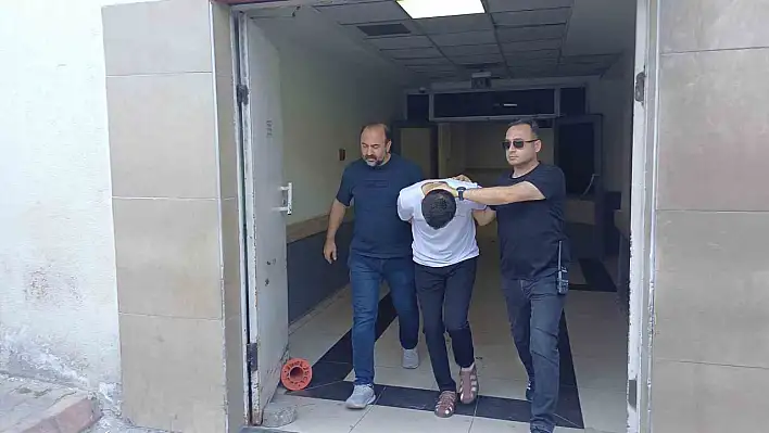 Camide husumetlisinin canına kıydı: Tutuklandı!