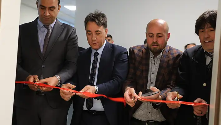 İlçede bir ilk! Hastaneye destek eli: Sosyal Market hizmete açıldı