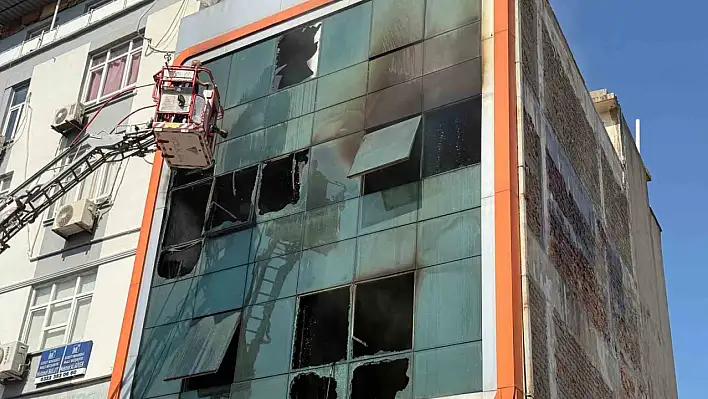 Adana'daki yangın kontrol altına alındı!