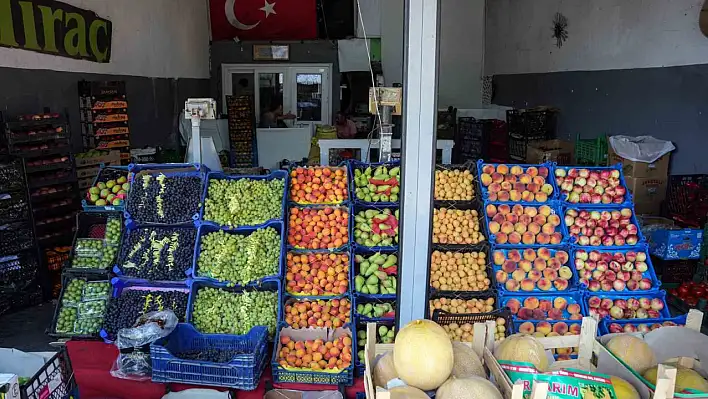 Rekolte düştü, meyve fiyatları rekor seviyeye tırmandı
