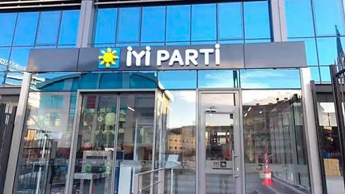 İYİ Parti'de kriz aşılamıyor