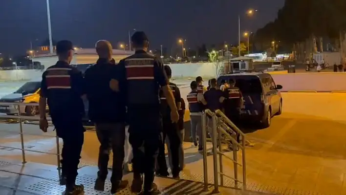 Jandarma kaçak makaron operasyonu: 9 tutuklama