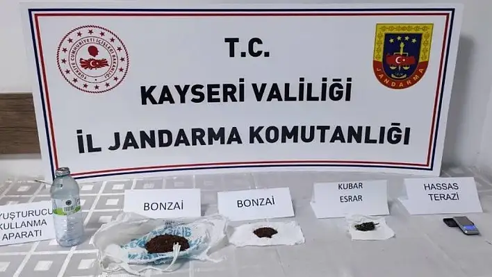 Kayseri'de jandarma'dan uyuşturucu operasyonu: 3 Gözaltı