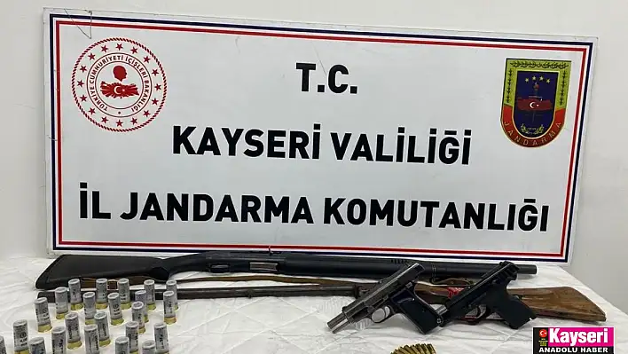 Jandarmadan ruhsatsız silah operasyonu