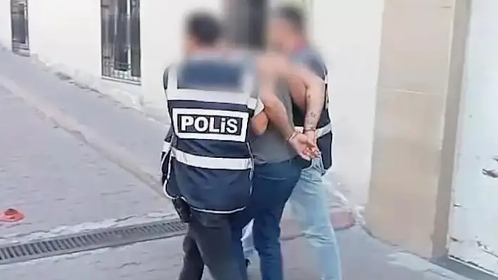Kaçak silah ve mühimmat satıcısına Kayseri'de operasyon düzenlendi!