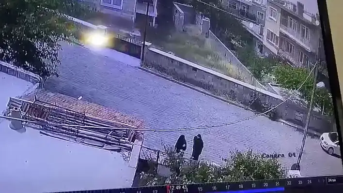 Nevşehir'de Çarşafla Kadın Kılığına Giren Hırsızlar Güvenlik Kamerasında...