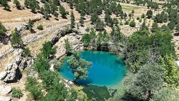 Yeşilgöz, serinliği ve sırrıyla büyülüyor