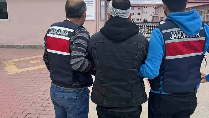 Kahramanmaraş'ta aranan 3 hükümlü yakalanarak cezaevine gönderildi