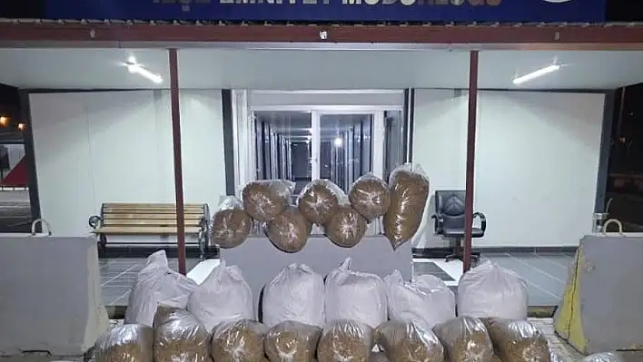 Kahramanmaraş'ta yüzlerce kilo kaçak tütün ele geçirildi!