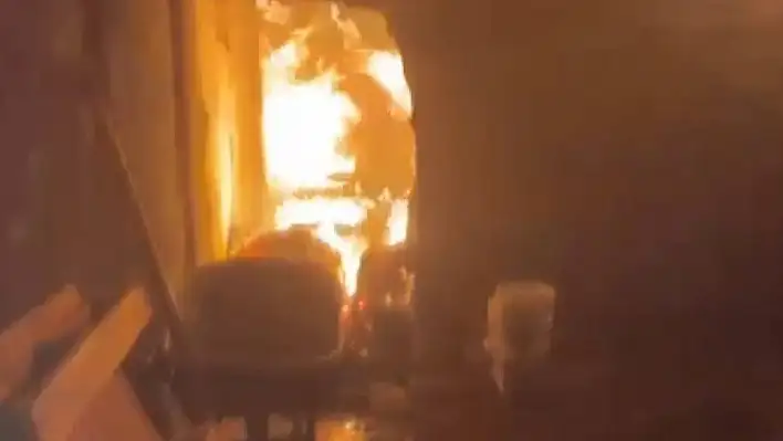 Ahır yangınında 2 hayvan telef oldu