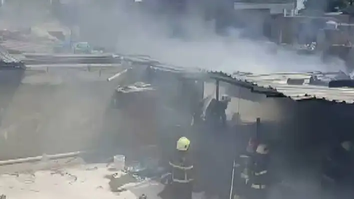 Kahramanmaraş'ta iş yerinde yangın çıktı!