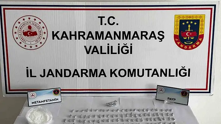 Jandarmadan kaçan araçta uyuşturucu çıktı!