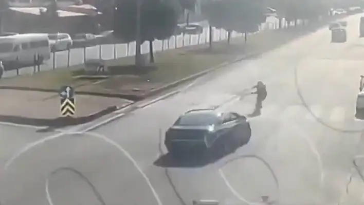 Kahramanmaraş'ta feci kaza: Yolun karşısına geçen kadın hayatını kaybetti