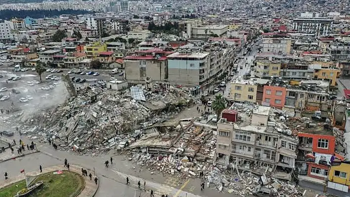 Kahramanmaraşlılar depremi bu mucitten öğreniyor!