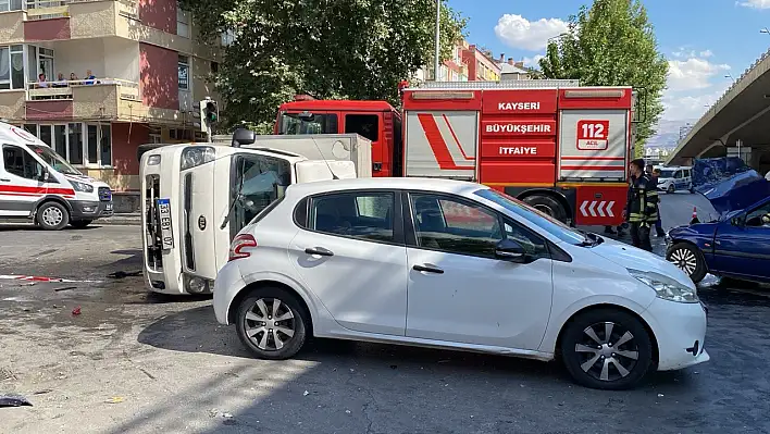 Kamyonetin Karıştığı Zincirleme Kazada Yaralılar Var