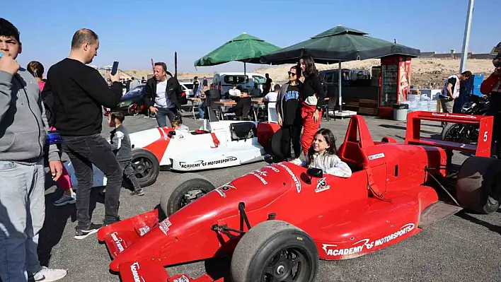 Kapadokya Motor Sporları Kompleksi açıldı