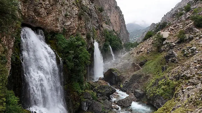 Kapuzbaşı Şelalesi havadan görüntülendi: Doğanın büyüleyici gücü