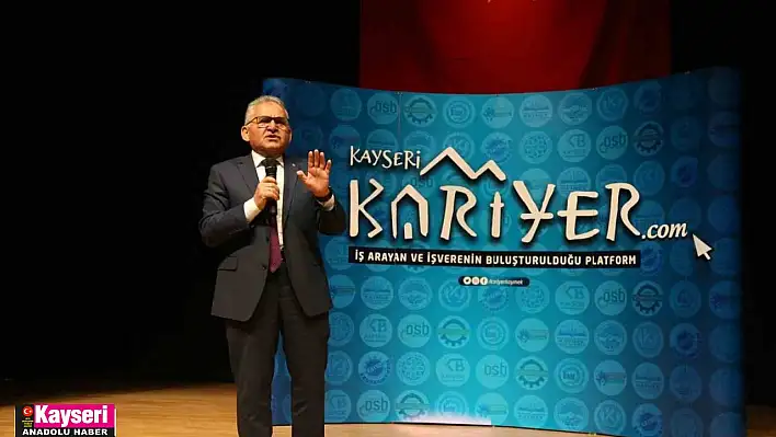 Kariyer Merkezi iş arayan depremzedelere kucak açtı