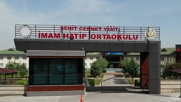 Kayseri'de kayıt skandalı: Okul aile birliğinin 2 bin TL para istediği iddiası!