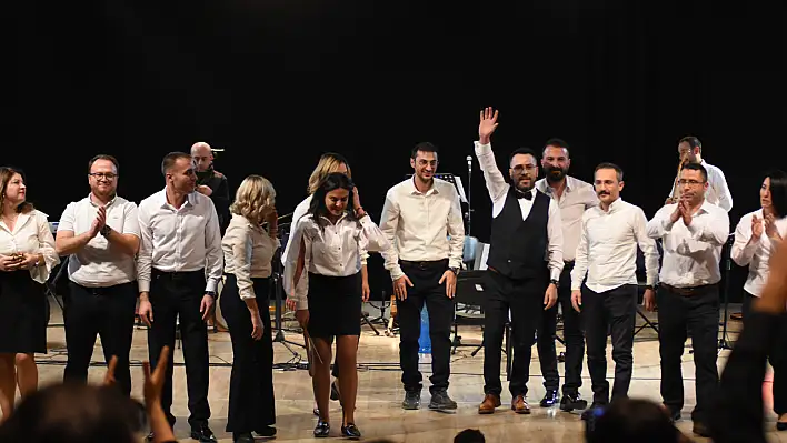 Kayseri Adliyesi'nden Türkiye'nin ilk adliye ritim topluluğu: 'Resen Ritim' ilk konserini verdi!