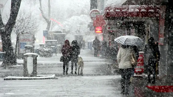 Kayseri ayazını kesecek örgü şapka modelleri!