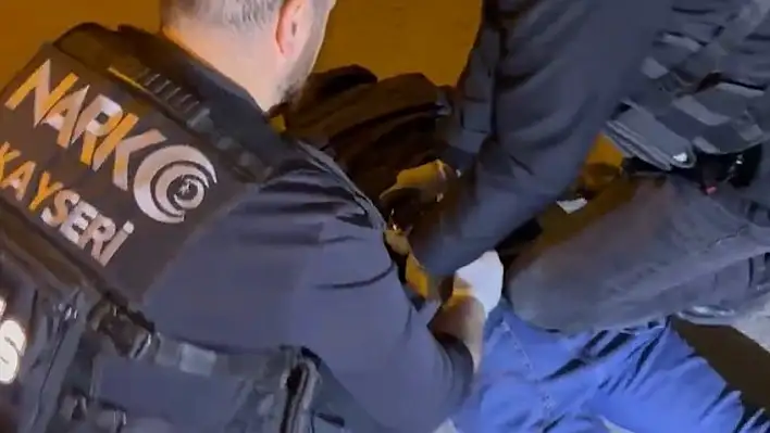 Kayseri'de 10 kilo sıvı uyuşturucu ele geçirildi