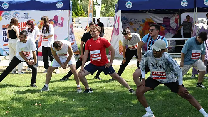 Kayseri'de 15 Temmuz koşusu: Adımlar demokrasi için atıldı!