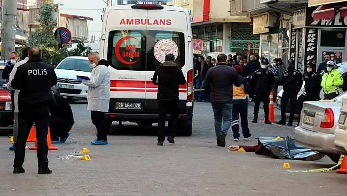 Kayseri'de 3 akrabasını öldüren şahsın yakalandı:  'İçimiz bir nebze soğudu'