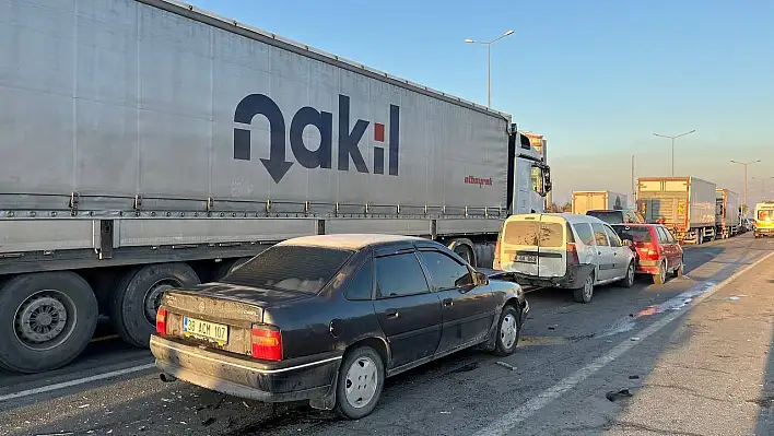 Kayseri'de zincirleme trafik kazası