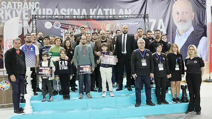 Kayseri'de 7 sporcu Türkiye Satranç Şampiyonası'nda yarışma hakkı kazandı!