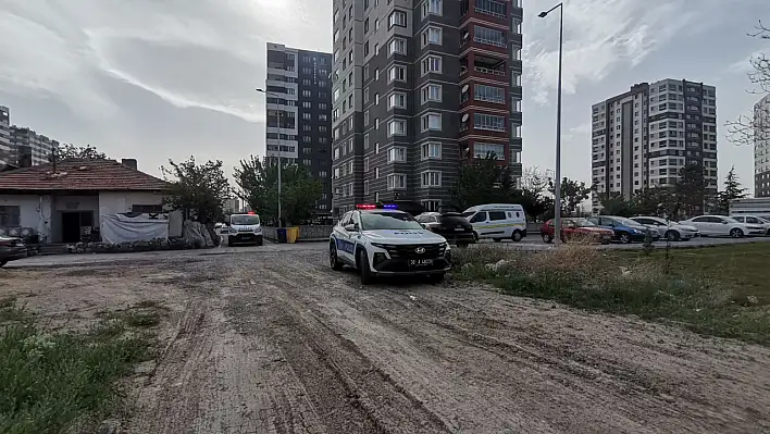 Kayseri'de 8. kattan düşen şahıs yaşamını yitirdi!