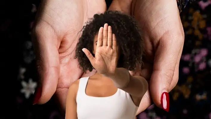 Kayseri'de aile içi ve kadına şiddete 'Dur' çağrısı!