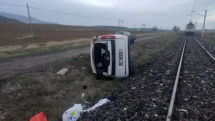 Kayseri'de araç devrildi: 2 yaralı