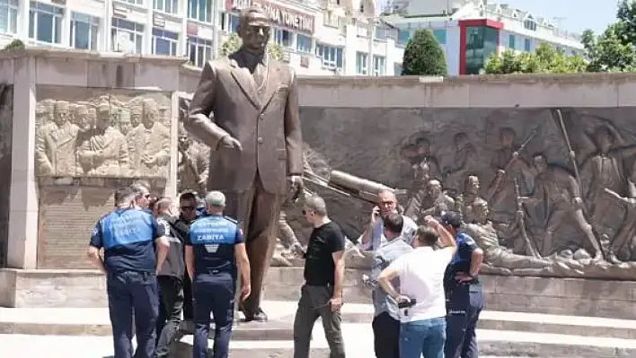 Kayseri'de Atatürk Anıtı'na zarar veren sanıkların cezası kesinleşti - İndirim yok!