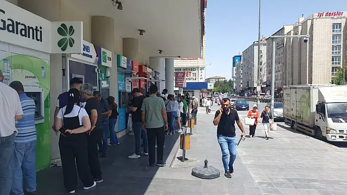 Kayseri'de ATM sorunu büyüyor! Vatandaşlar 38 yıl öncesine döndü