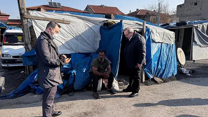 Kayseri'de, barakada yaşayan Dudu teyze ve oğluna belediye sahip çıktı!