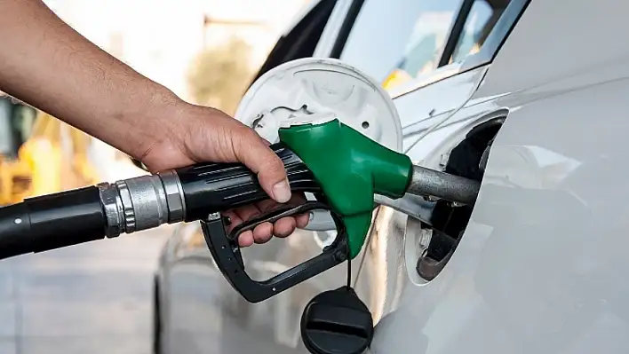 Kayseri'de benzin ilk kez 50 TL'yi aştı! İşte yeni fiyat
