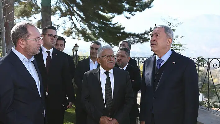 Kayseri'de birlik, dayanışma ve eğitim buluşması: Akar ve Büyükkılıç'tan yoğun ziyaret trafiği!