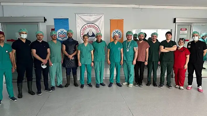 Kayseri'de böbrek taşı tedavisinde devrim!