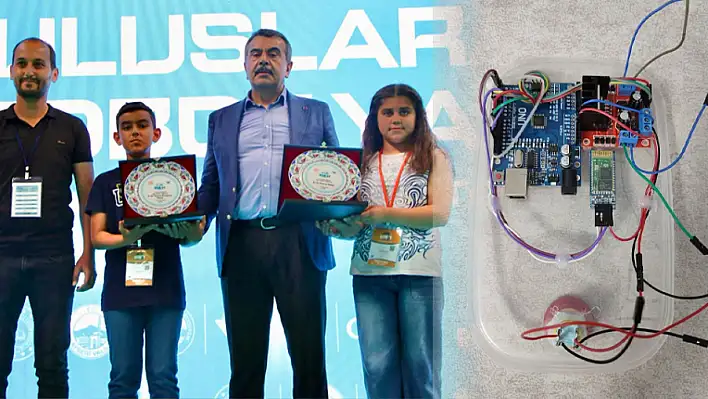 Kayseri'de büyük başarı - Geri dönüşüm robotuyla Türkiye birincisi oldular!