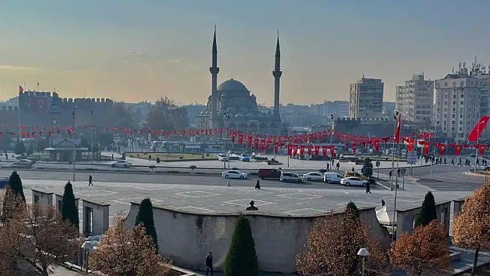 Kayseri'de büyük gün yarın - Herkes Cumhuriyet Meydanı'nda 105. yılı kutlayacak!