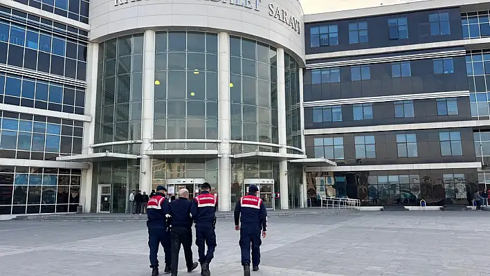 Kayseri'de büyük operasyon: 61 yıl hapis cezası bulunan firari yakalandı!