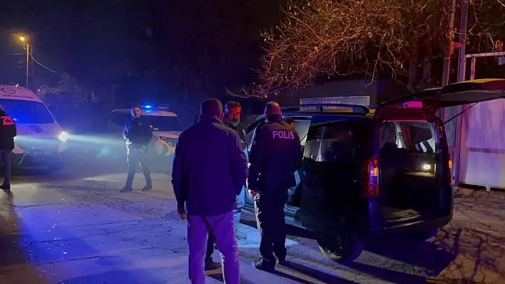 Kayseri'de cami yanında bıçaklı kavga: Baba böyle isyan etti!