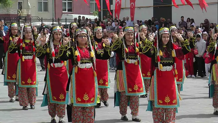 Kayseri'de Çocuklar Coşkuyla Bayramlarını Yaşadı