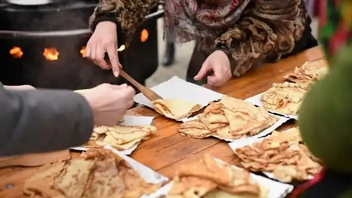 Kayseri'de dayanışma kermesi: Geliri ihtiyaç sahiplerine gidecek