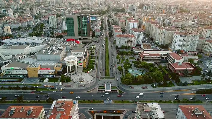 Kayseri'de Dikkat Çeken Görüntüler - Erdoğan'ın Afişine Bakın Ne Yaptı?