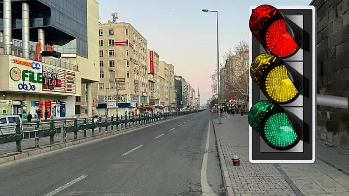 Kayseri'de EDS'nin tabelası yetti: Sarı ışıkta bile geçmiyorlar!