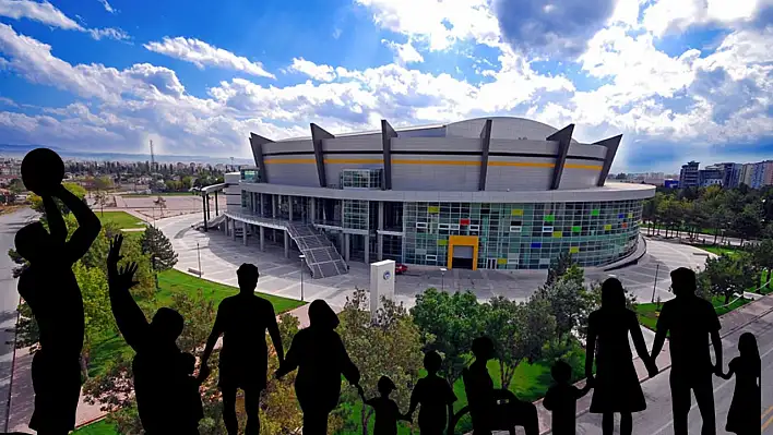 Kayseri'de en iyi ücretsiz pazar aktivitesi saatler 16.00'yı gösterdiğinde olacak!