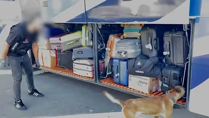 Kayseri'de eş zamanlı operasyon - 1 kilogram narkotik madde yakalandı!